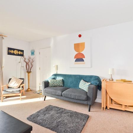 Апартаменты Whippingham, Creek Gardens - Isle Of Wight Вуттон-Бридж Экстерьер фото