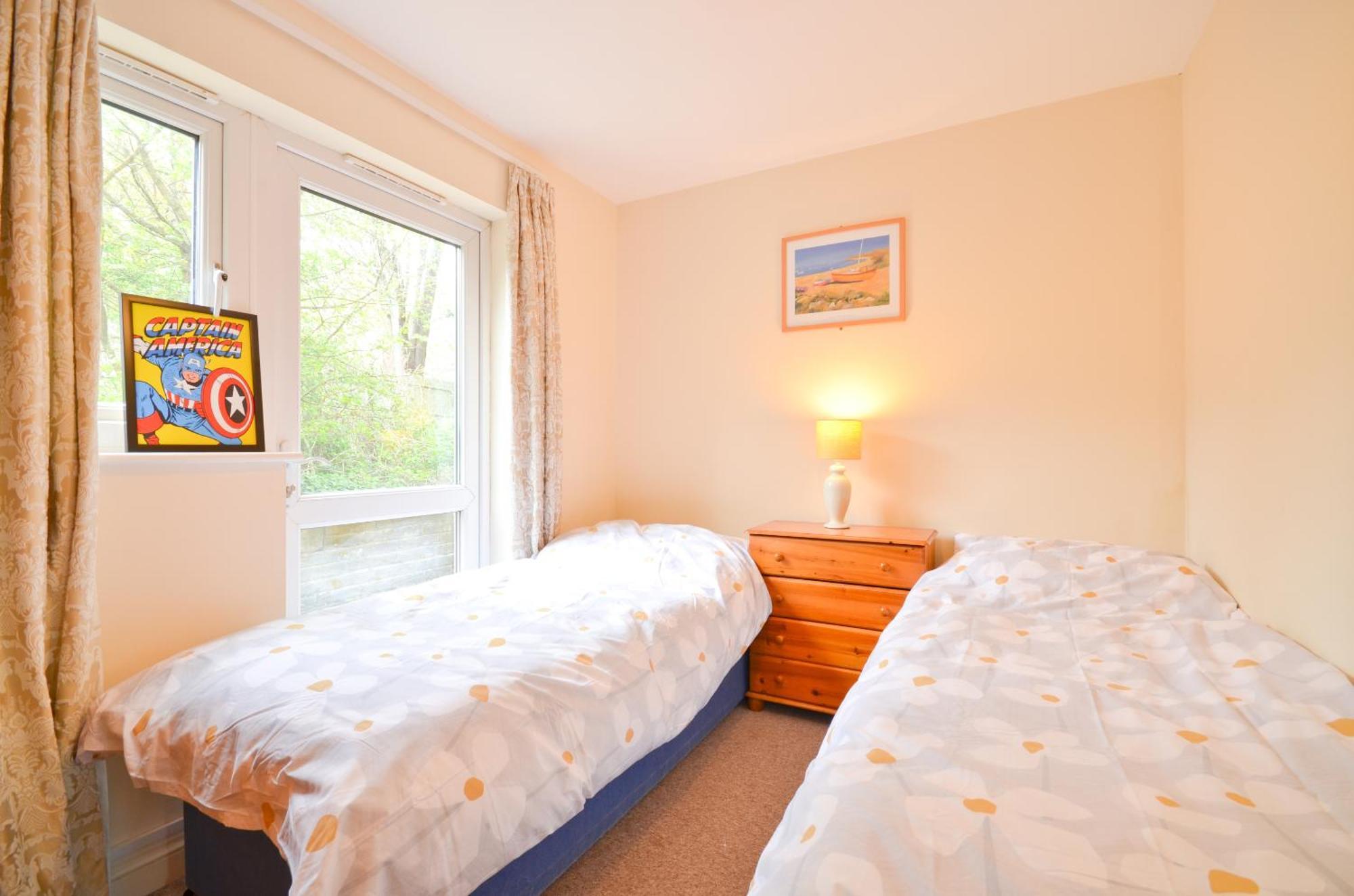 Апартаменты Whippingham, Creek Gardens - Isle Of Wight Вуттон-Бридж Экстерьер фото