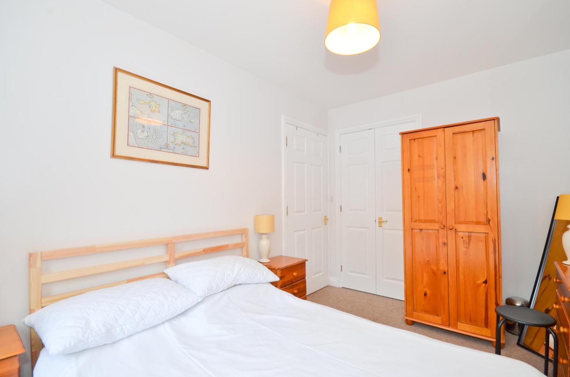 Апартаменты Whippingham, Creek Gardens - Isle Of Wight Вуттон-Бридж Экстерьер фото