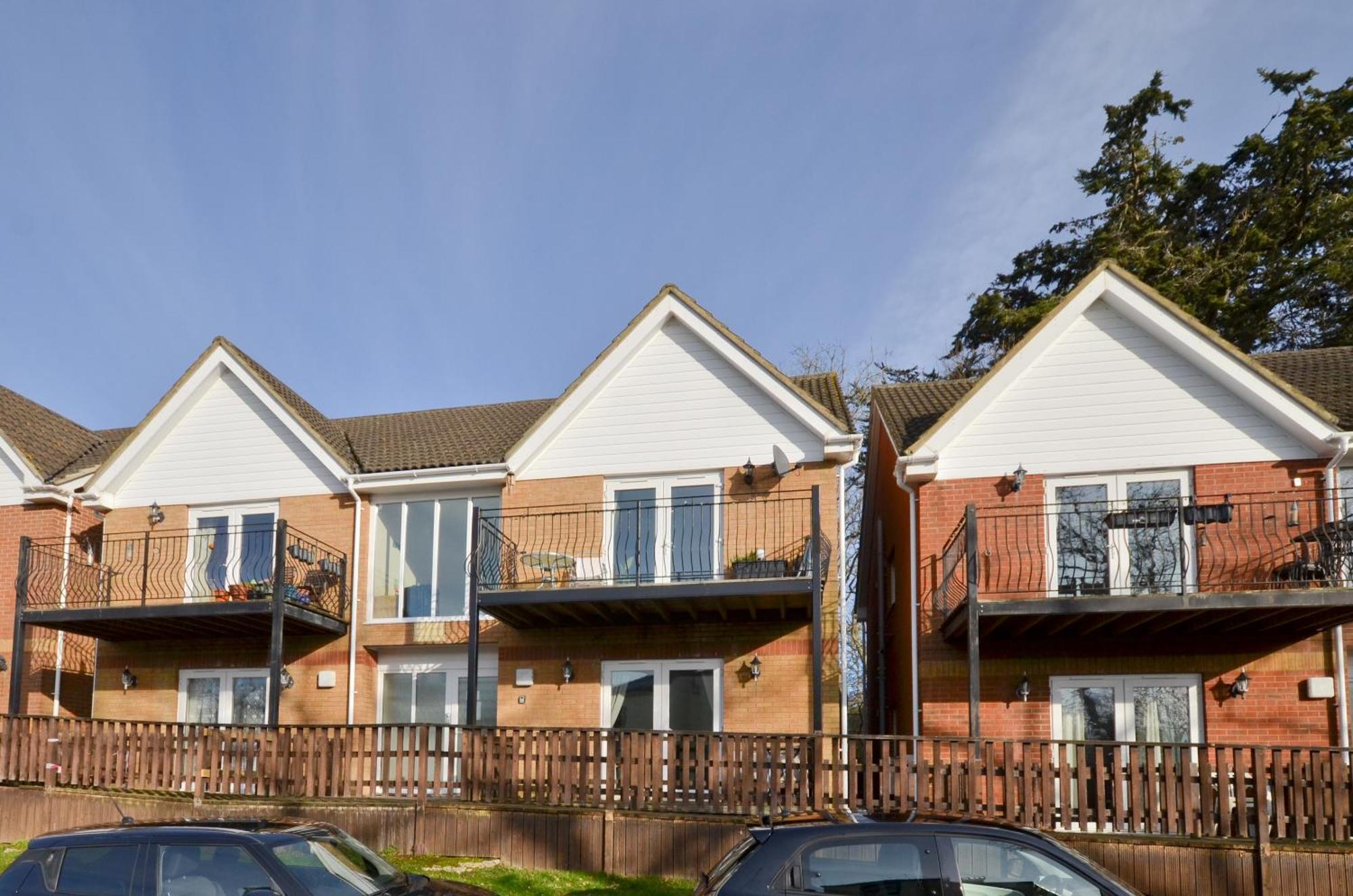 Апартаменты Whippingham, Creek Gardens - Isle Of Wight Вуттон-Бридж Экстерьер фото