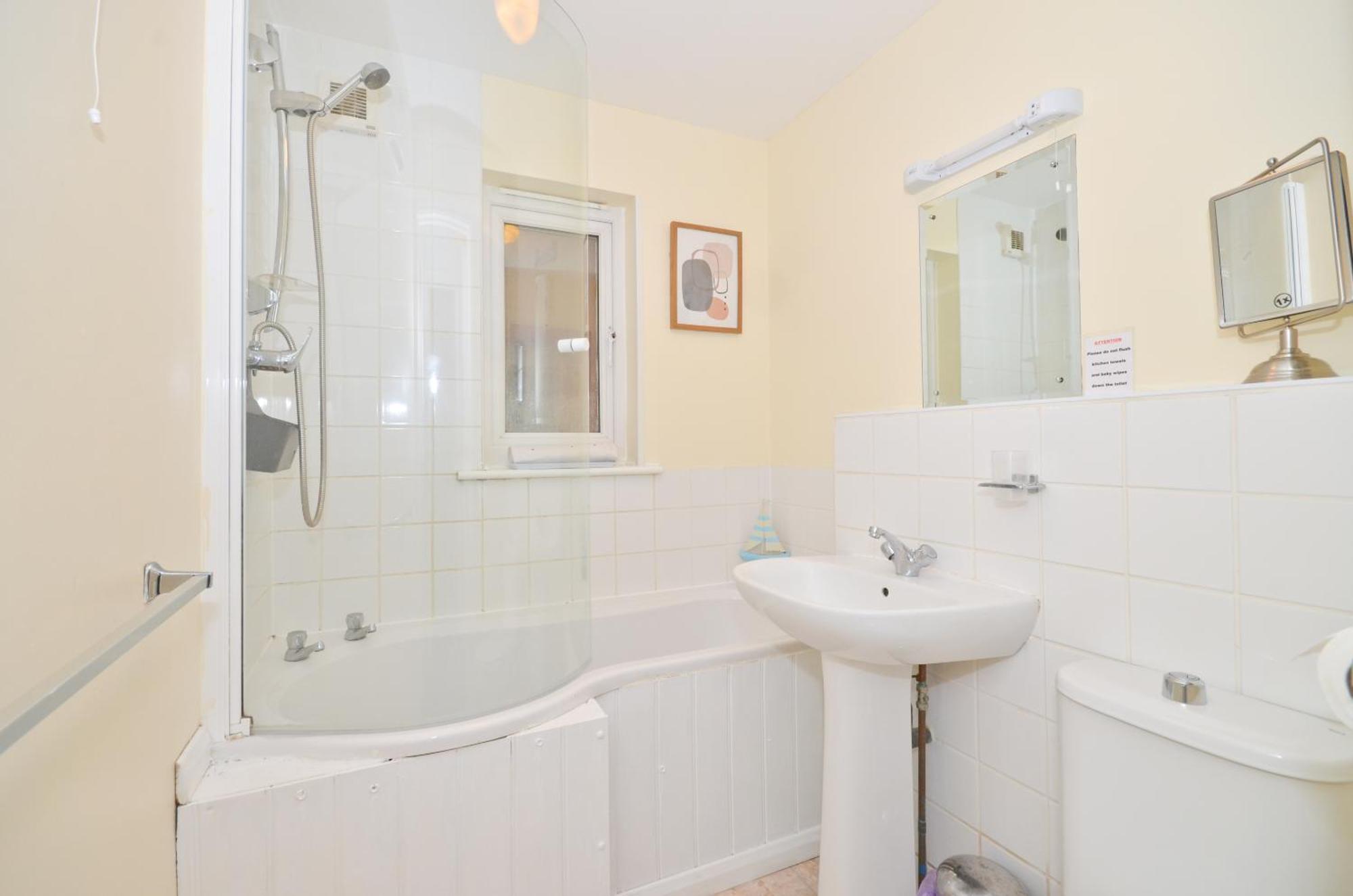 Апартаменты Whippingham, Creek Gardens - Isle Of Wight Вуттон-Бридж Экстерьер фото