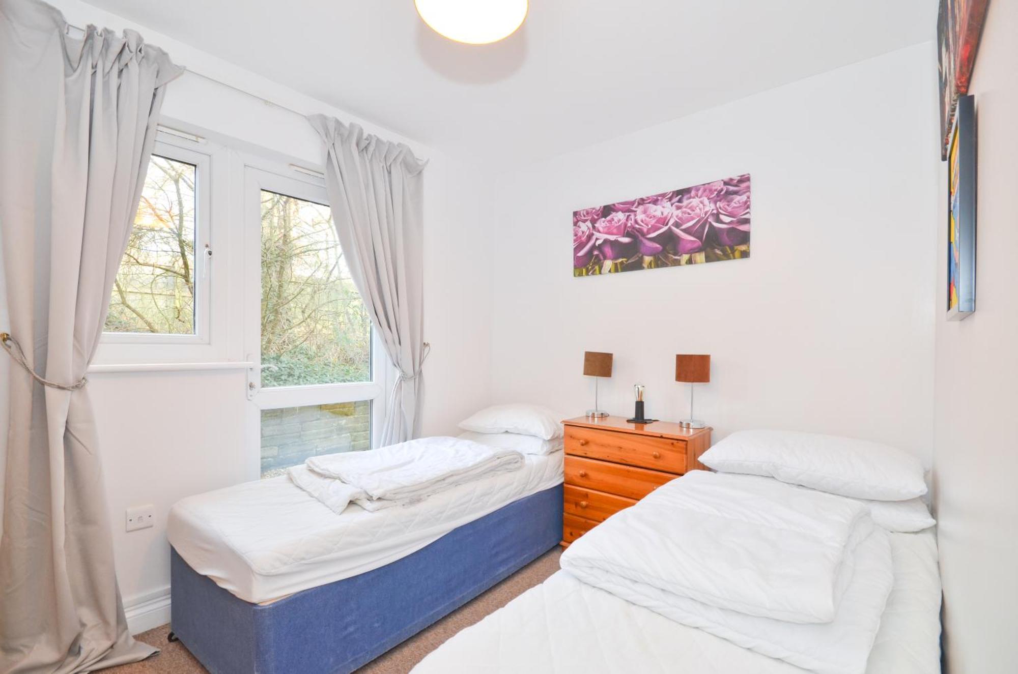 Апартаменты Whippingham, Creek Gardens - Isle Of Wight Вуттон-Бридж Экстерьер фото